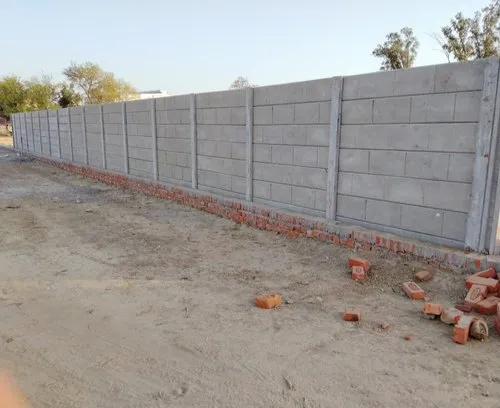 تركيب شبوك لتسوير الأراضي الصناعية