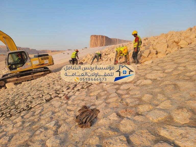 واجهة منزل بحجر ربراب طبيعي في الرياض